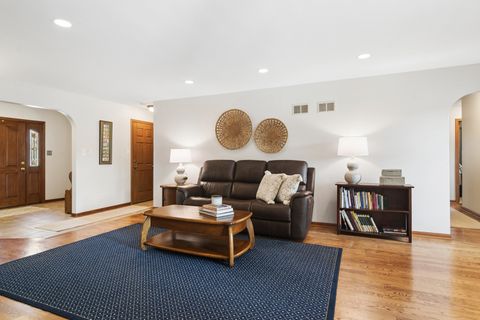 Tiny photo for 897 W Kelly Ann Drive, Palatine, IL 60067 (MLS # 12616167)