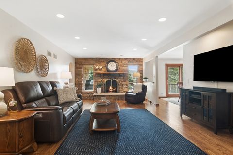 Tiny photo for 897 W Kelly Ann Drive, Palatine, IL 60067 (MLS # 12616167)