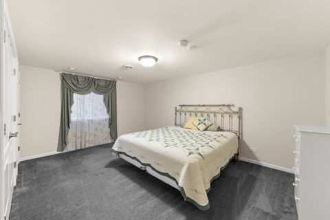 Tiny photo for 674 Friar Drive, Aurora, IL 60505 (MLS # 12516906)