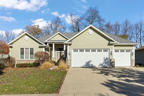 Photo of 674 Friar Drive, Aurora, IL 60505 (MLS # 12516906)