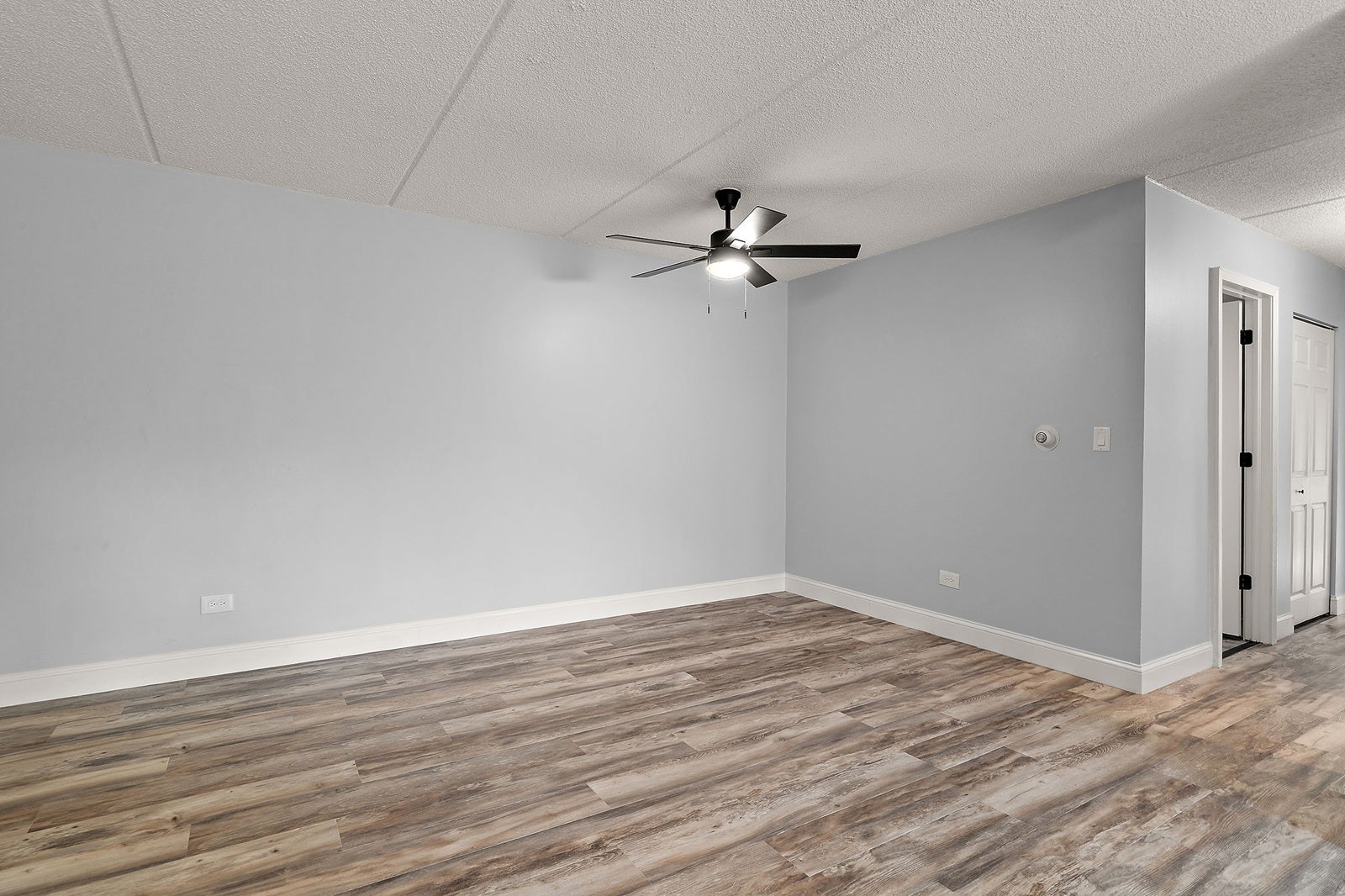 586 Fairway View Drive 1B