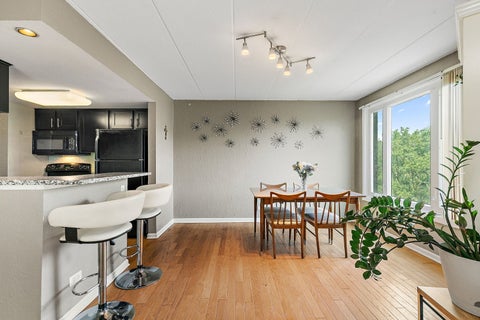 Tiny photo for 1 Renaissance Place #517, Palatine, IL 60067 (MLS # 12790615)