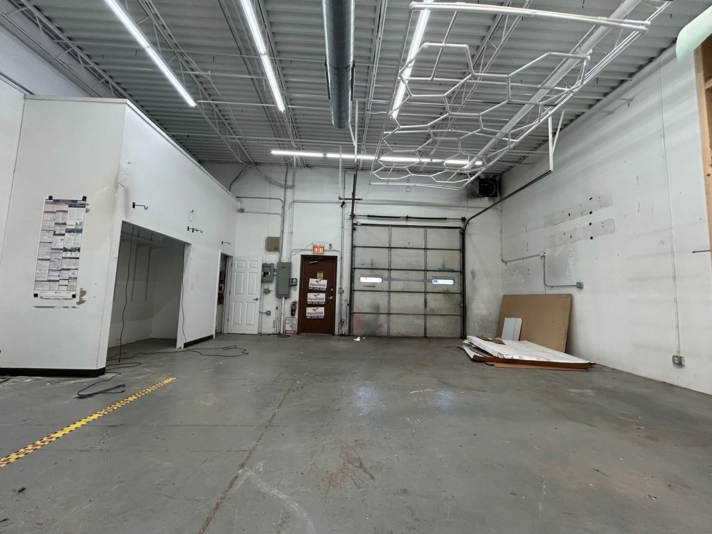 350-370 Lexington Drive