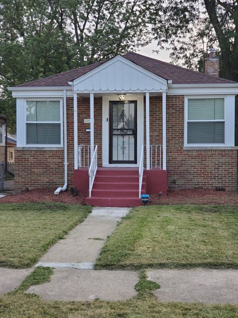 A home in Calumet Park