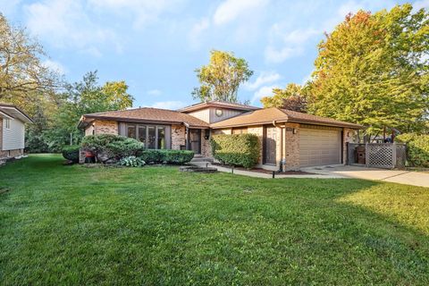Tiny photo for 6919 177th Street, Tinley Park, IL 60477 (MLS # 12489746)