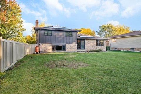 Tiny photo for 6919 177th Street, Tinley Park, IL 60477 (MLS # 12489746)