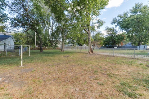 Tiny photo for 809 W Monroe Street, Bloomington, IL 61701 (MLS # 12785364)