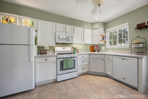 Tiny photo for 323 Capitol Drive #A, Sugar Grove, IL 60554 (MLS # 12765365)