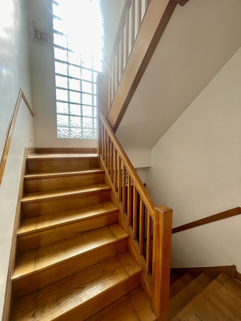 2748 N Austin Avenue, Chicago, IL, 60639 2 2748 N Austin Avenue