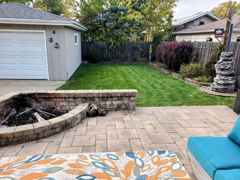 Tiny photo for 220 N Grace Street, Lombard, IL 60148 (MLS # 12509015)