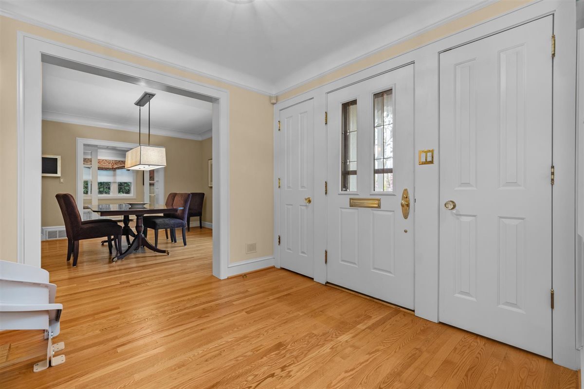 350 N Deere Park Drive W