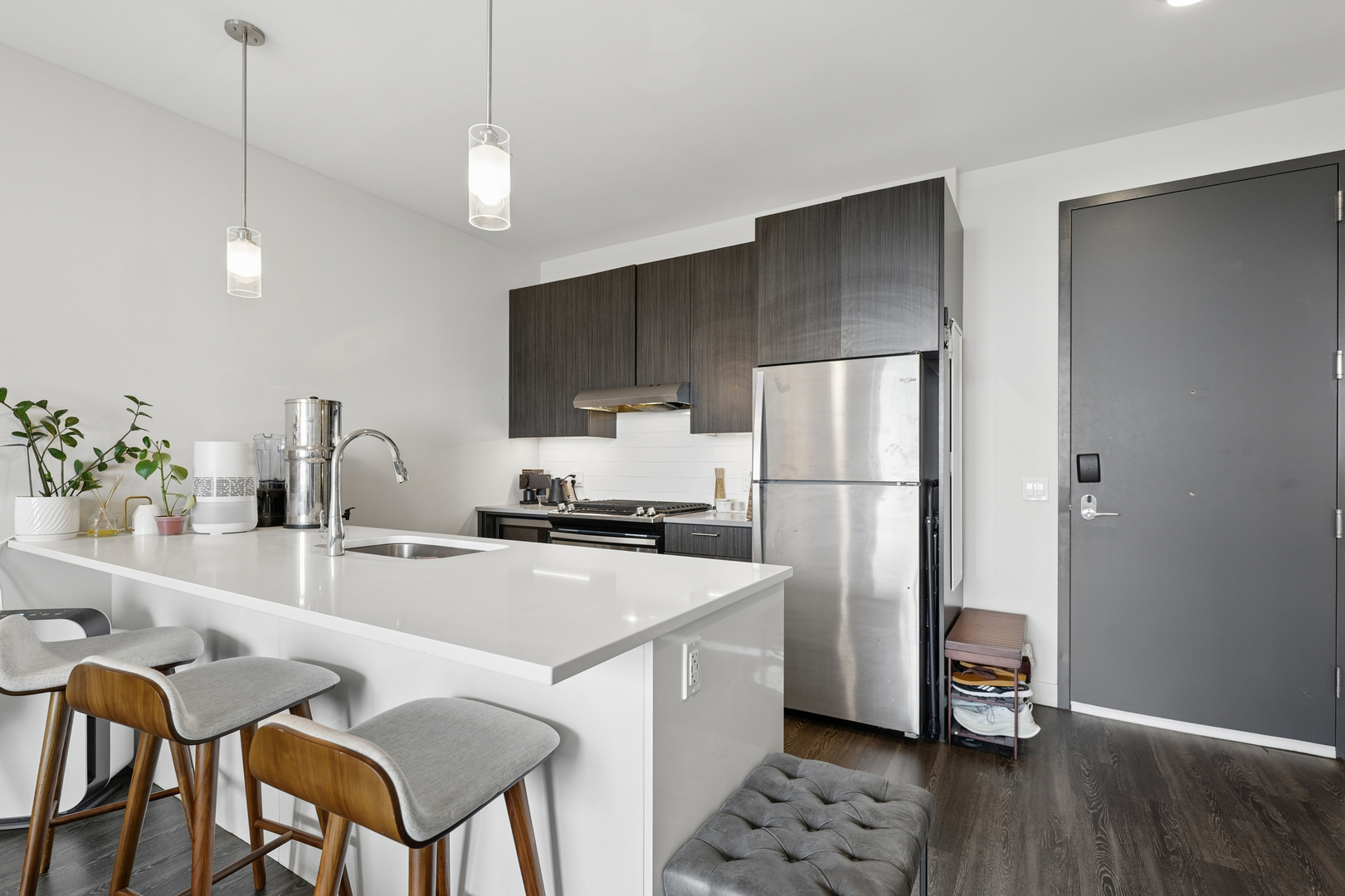 811 W Agatite Avenue 1404
