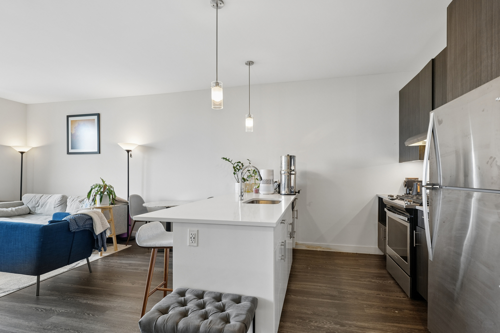 811 W Agatite Avenue 1404