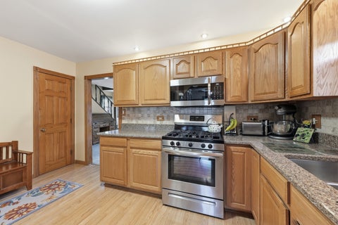 Tiny photo for 9637 Rutherford Avenue, Oak Lawn, IL 60453 (MLS # 12673240)