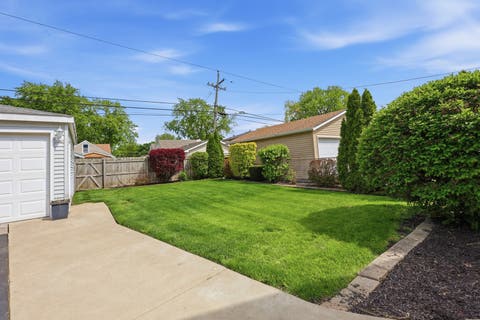 Tiny photo for 9637 Rutherford Avenue, Oak Lawn, IL 60453 (MLS # 12673240)