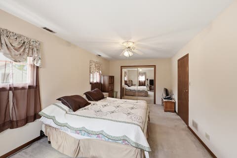 Tiny photo for 9637 Rutherford Avenue, Oak Lawn, IL 60453 (MLS # 12673240)