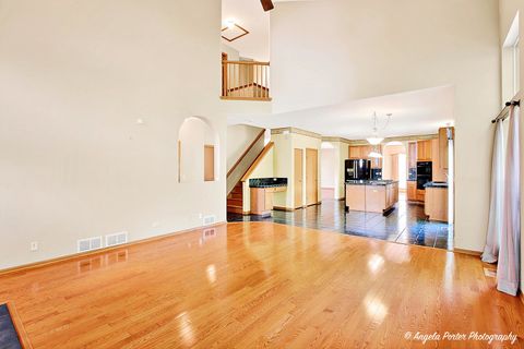 Tiny photo for 528 Cliffwood Lane, Gurnee, IL 60031 (MLS # 12389278)