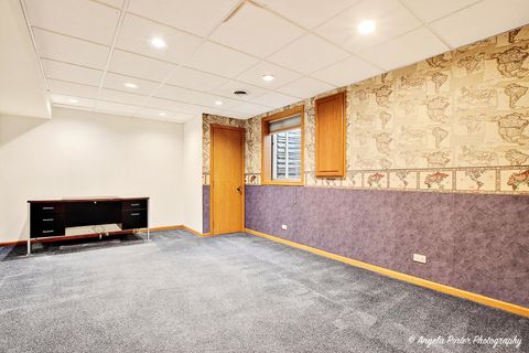 Tiny photo for 528 Cliffwood Lane, Gurnee, IL 60031 (MLS # 12389278)