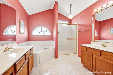 Tiny photo for 528 Cliffwood Lane, Gurnee, IL 60031 (MLS # 12389278)