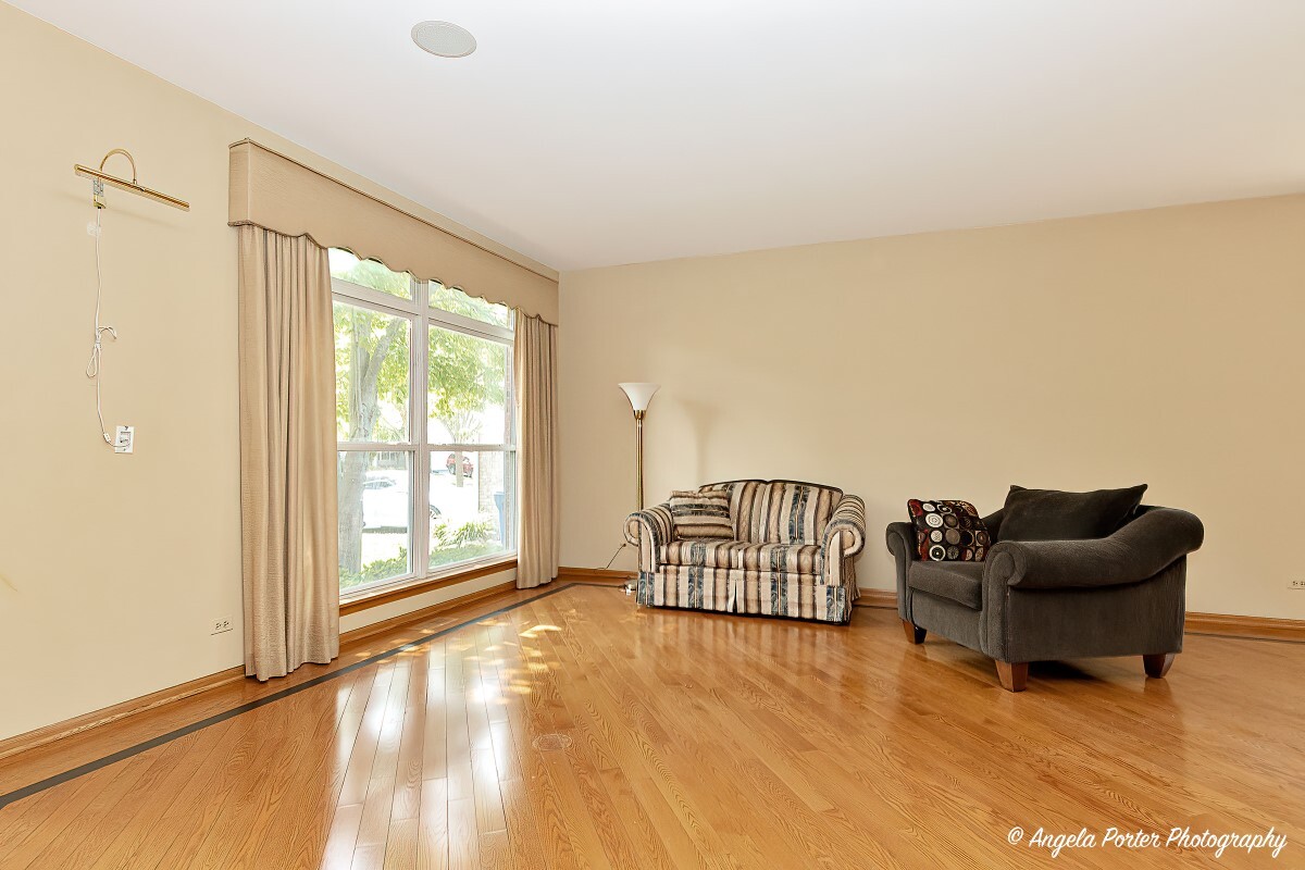 528 Cliffwood Lane