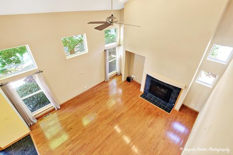 Tiny photo for 528 Cliffwood Lane, Gurnee, IL 60031 (MLS # 12389278)