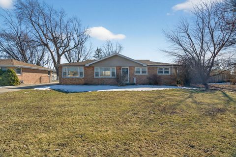 Photo of 7929 W 74TH Street, Bridgeview, IL 60455 (MLS # 12574039)