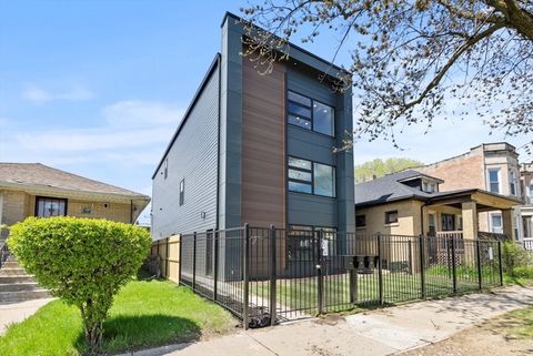 6538 S Rhodes Avenue 3 Chicago IL 60637