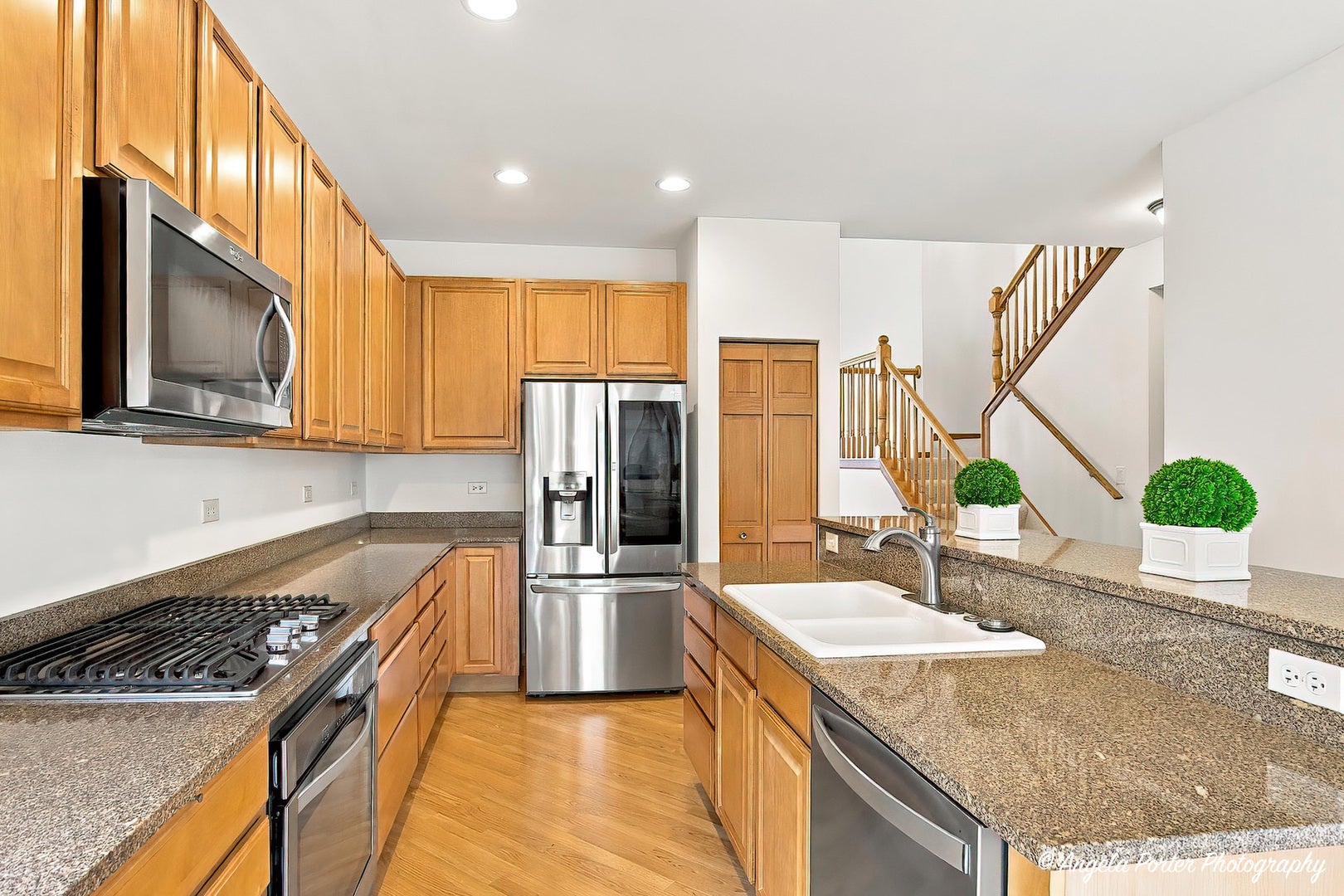 2231 Wilshire Court