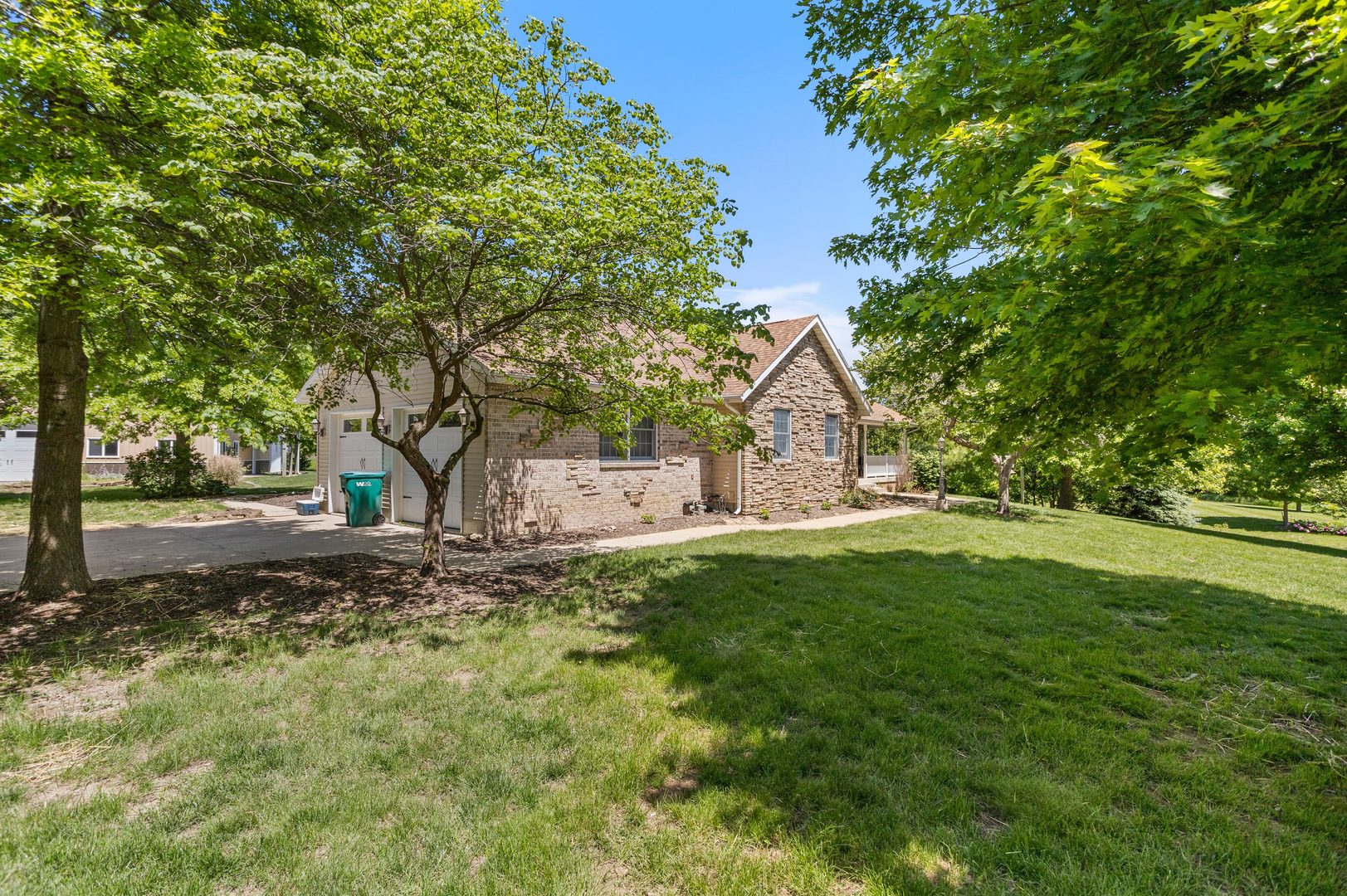 5210 Hammer Place