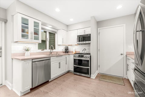 Tiny photo for 8409 Mending Wall Drive, Woodridge, IL 60517 (MLS # 12702044)