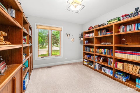 Tiny photo for 8409 Mending Wall Drive, Woodridge, IL 60517 (MLS # 12702044)