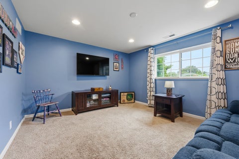 Tiny photo for 1581 Deer Pointe Drive, South Elgin, IL 60177 (MLS # 12755492)