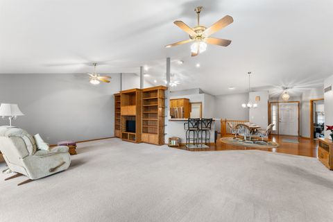 Tiny photo for 4004 W 30th Street, Davenport, IA 52804 (MLS # 100000381)