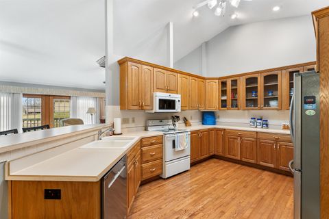 Tiny photo for 4004 W 30th Street, Davenport, IA 52804 (MLS # 100000381)