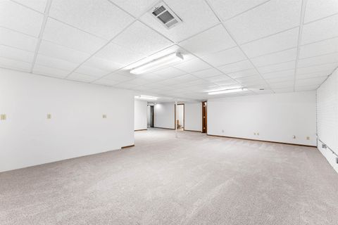 Tiny photo for 4004 W 30th Street, Davenport, IA 52804 (MLS # 100000381)