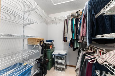 Tiny photo for 4004 W 30th Street, Davenport, IA 52804 (MLS # 100000381)