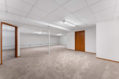 Tiny photo for 4004 W 30th Street, Davenport, IA 52804 (MLS # 100000381)