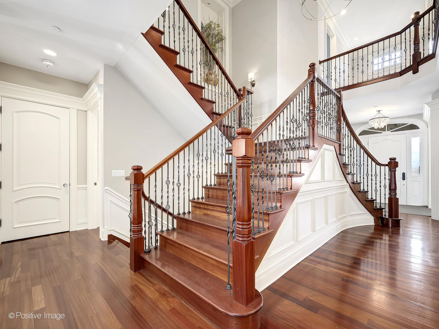 370 Oak Street