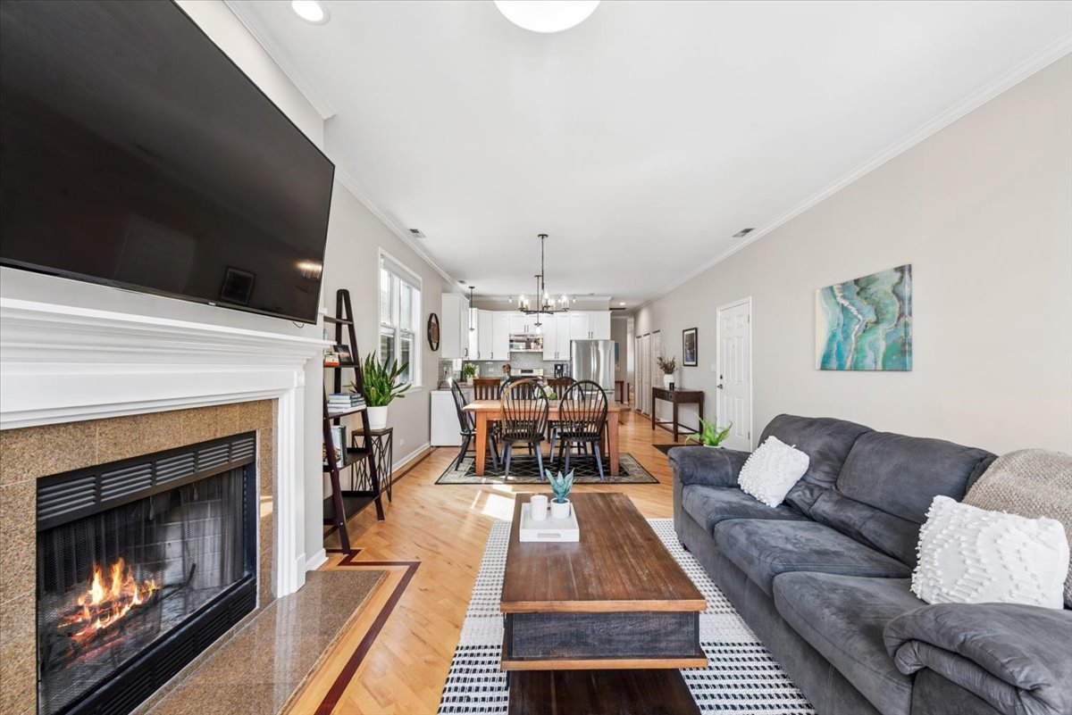 1517 W Fry Street 2