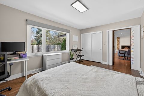 Tiny photo for 315 N Kenilworth Avenue, Elmhurst, IL 60126 (MLS # 12611027)