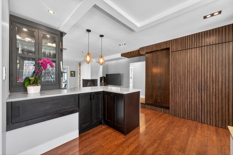 Tiny photo for 315 N Kenilworth Avenue, Elmhurst, IL 60126 (MLS # 12611027)