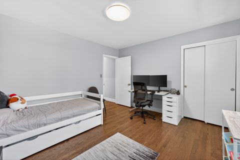 Tiny photo for 315 N Kenilworth Avenue, Elmhurst, IL 60126 (MLS # 12611027)