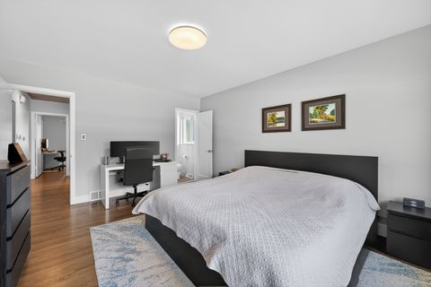 Tiny photo for 315 N Kenilworth Avenue, Elmhurst, IL 60126 (MLS # 12611027)