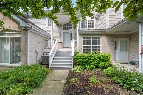 Photo of 113 Stonewood Place #0, Aurora, IL 60506 (MLS # 12430092)