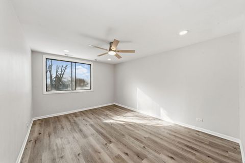 Tiny photo for 450 Raintree Court #3P, Glen Ellyn, IL 60137 (MLS # 12550398)