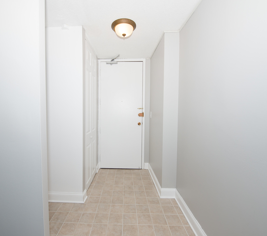 2728 N Hampden Court 410