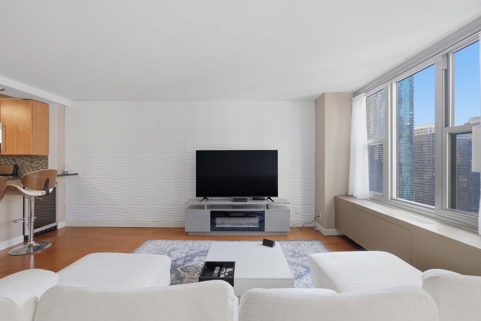400 E Randolph Street 3314