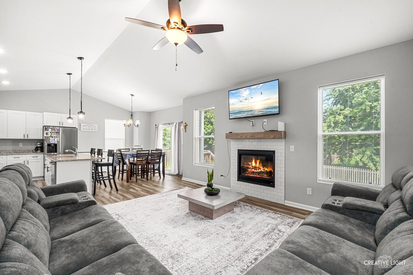 1209 Oakmont Court