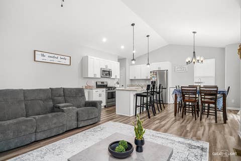 Tiny photo for 1209 Oakmont Court, Sandwich, IL 60548 (MLS # 12702595)