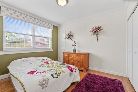 Tiny photo for 2732 W Estes Avenue, Chicago, IL 60645 (MLS # 12622487)